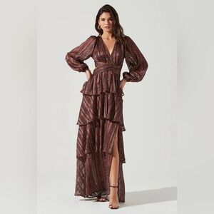 ASTR ANORA FLORAL TIERED MAXI DRESS